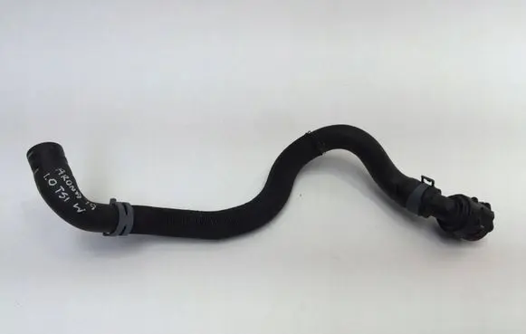 Seat Arona Engine coolant pipe/hose 2Q0122157B
