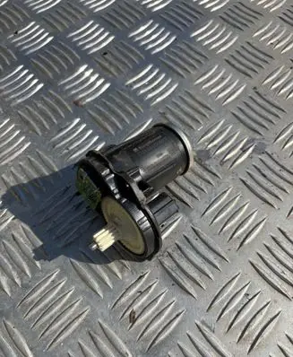 Volkswagen Touran I EGR valve 0280751016 E1768841218K0