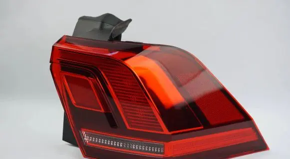 Volkswagen Tiguan Rear/tail lights 5NA945312