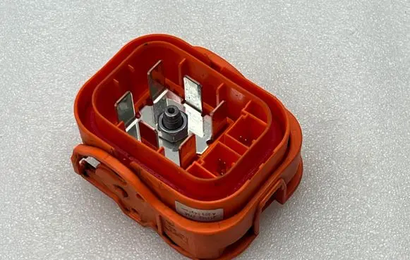 Hyundai Kona I Fuse E437586000