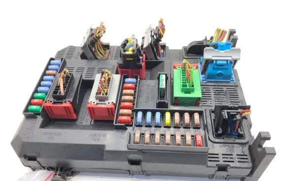 Peugeot 2008 I Other control units/modules 9807532080
