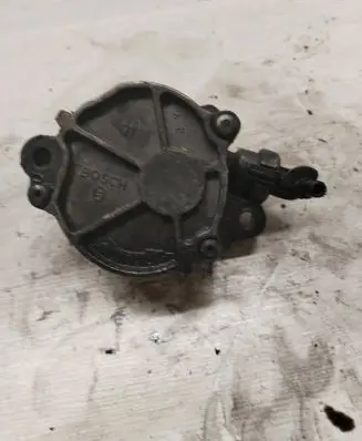 Ford Focus C-MAX Vacuum pump