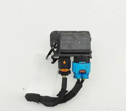 Peugeot 308 Coolant fan relay 9847019780 F2182017