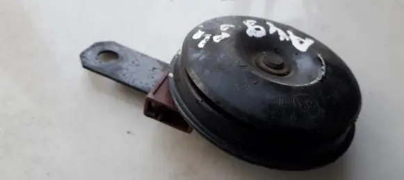 Subaru Legacy Horn signal E13000030