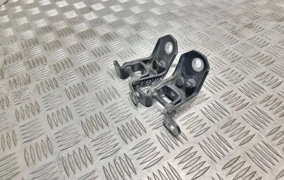 Rear door hinge set