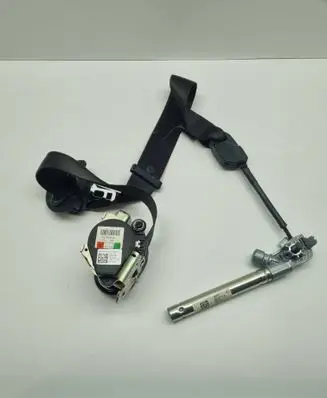 Maserati Ghibli Front seatbelt 627069200 011L000 6700174320