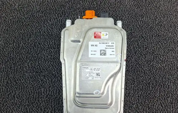 Porsche Taycan 9J1 Auxiliary heating control unit/module 9J1963507F 122R000550