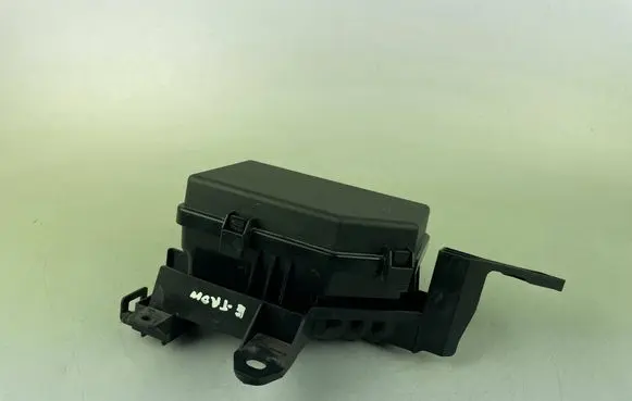 Audi e-tron Fuse box cover 4KE937124 4KE907361 014KE121001