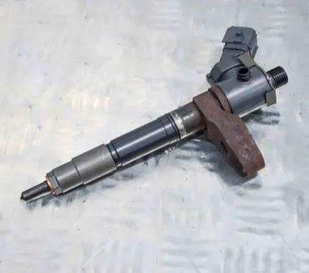 Volvo S60 Fuel injector 237001002R14276
