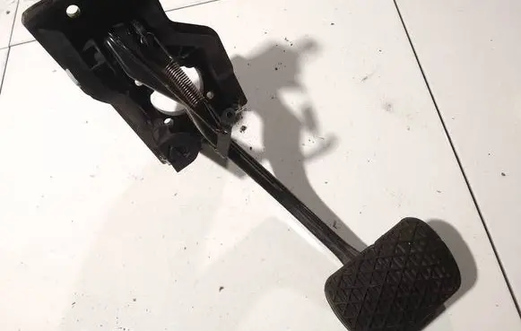 Mercedes-Benz S W220 Brake pedal 
