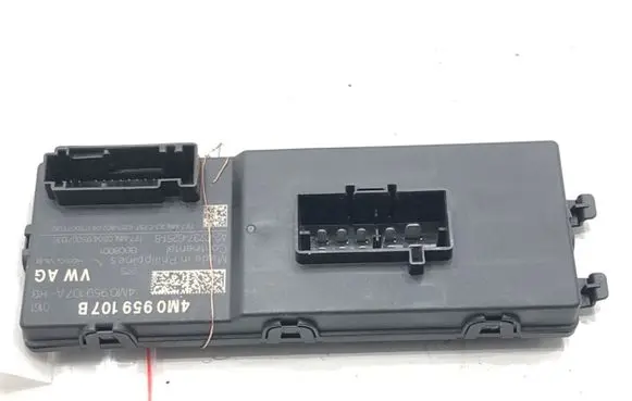 Audi Q7 4M Other control units/modules 4M0959107C