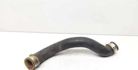 Mercedes-Benz E W212 Engine coolant pipe/hose A2045011582