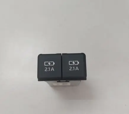 Toyota RAV 4 (XA50) USB socket connector 8553233020