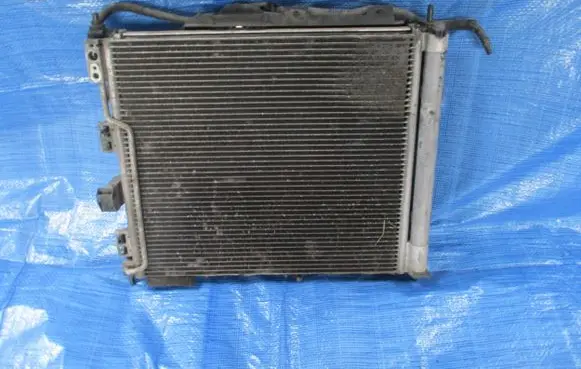 Nissan NV200 Radiator set 