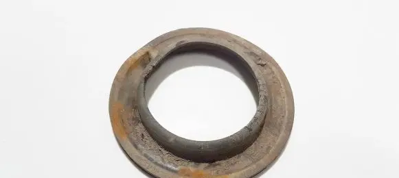 Toyota RAV 4 (XA30) Front coil spring rubber mount 