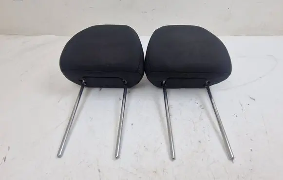 Hyundai i40 Front seat headrest