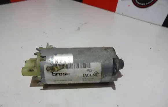 Land Rover Range Rover L322 Seat adjustment motor HFB500280