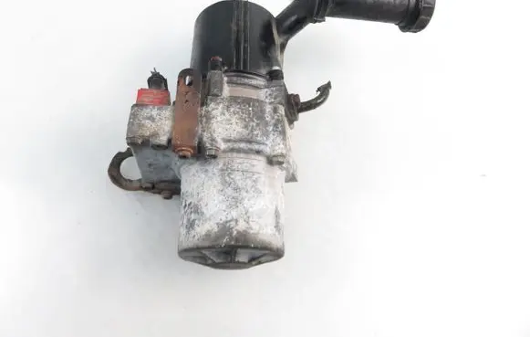 Peugeot 307 Power steering pump 9645100980