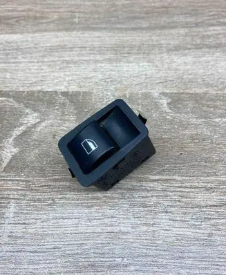 BMW 3 E46 Electric window control switch 8368921