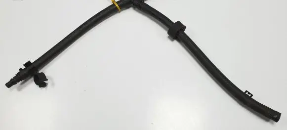Mercedes-Benz SL AMG R230 Engine coolant pipe/hose 2305010625