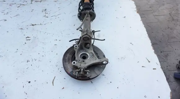 Volkswagen PASSAT B8 Front wheel hub spindle knuckle MCPERSON