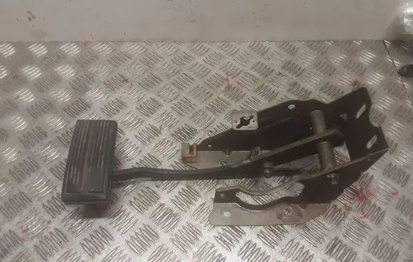 Chrysler Voyager Brake pedal 
