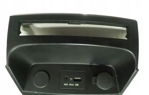 KIA Sorento USB socket connector 961202P000