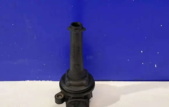 Volvo S60 High voltage ignition coil 30713416 0221604001