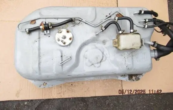Suzuki Vitara (ET/TA) Fuel tank 230628