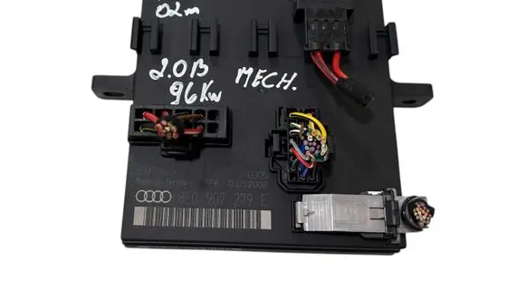 Audi A4 S4 B6 8E 8H Comfort/convenience module 8E0907279E