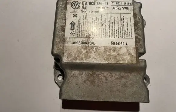 Volkswagen PASSAT B6 Airbag control unit/module 1T0909605D 5WK43828
