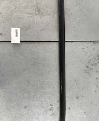 Volvo C40 Rear door glass trim molding 32274533
