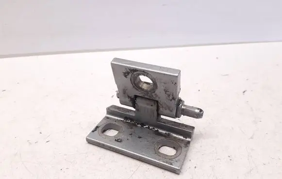 Volvo XC70 Front door upper hinge