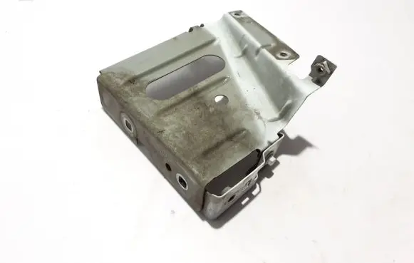 Renault Master III Fender mounting bracket 37490R