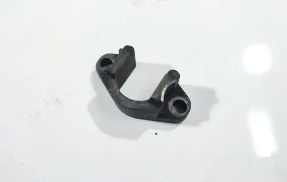 BMW 3 E90 E91 Fuel Injector clamp holder 