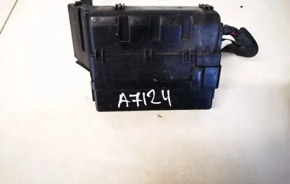 Nissan Almera Tino Fuse box set nissan4u100