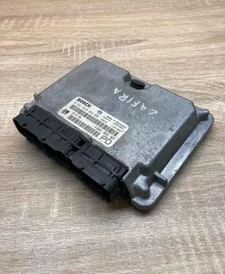 Opel Zafira A Engine control unit/module ECU 0281010268 24417169 PDUSED