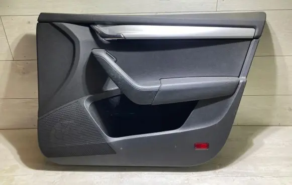 Skoda Octavia Mk3 (5E) Front door card panel trim 5E1867012