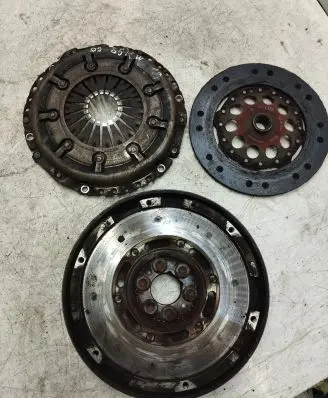 Volkswagen PASSAT B5 Clutch set kit 038141031L