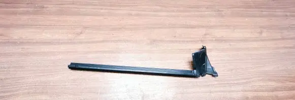 BMW 6 F06 Gran coupe Rubber seal front door window/glass 7275293