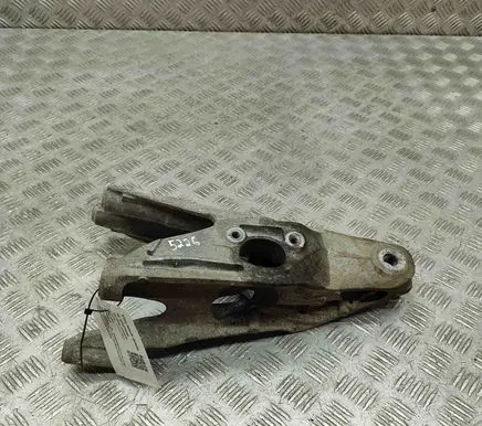 Volkswagen Transporter - Caravelle T6 Engine mounting bracket 7LA199370A