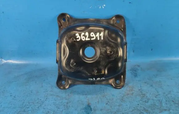 Suzuki Grand Vitara II Spare wheel mounting bracket 8396165J00