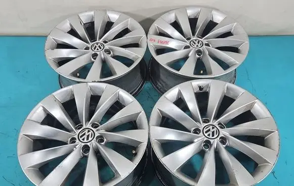 Volkswagen Scirocco R18 alloy rim 3C8601025D IMPRK1570593