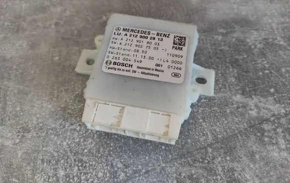 Mercedes-Benz E W212 Parking PDC control unit/module A2129002813 0263004549