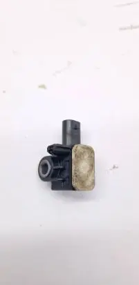 Maserati Ghibli Airbag deployment crash/impact sensor 670038225 148180517 0886965