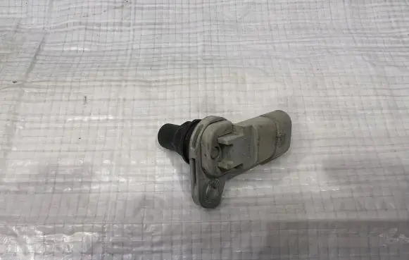 Alfa Romeo Giulia Camshaft position sensor 55216242