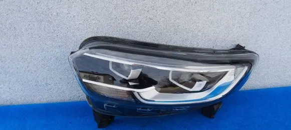 Renault Kadjar Headlight/headlamp 260604919R