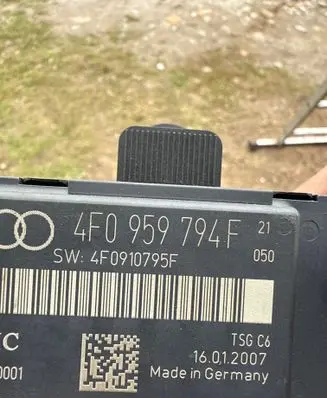 Audi A6 S6 C6 4F Door control unit/module 4F0959794F 16012007 4F0910795F