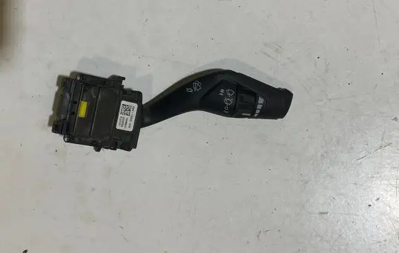 Ford Mustang VI Wiper control stalk DG9T17A553AFW 200825A 13209801F