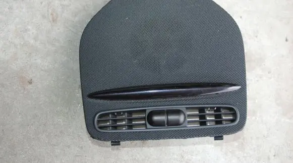 Mercedes-Benz ML W164 Dash center speaker trim cover A1646800418